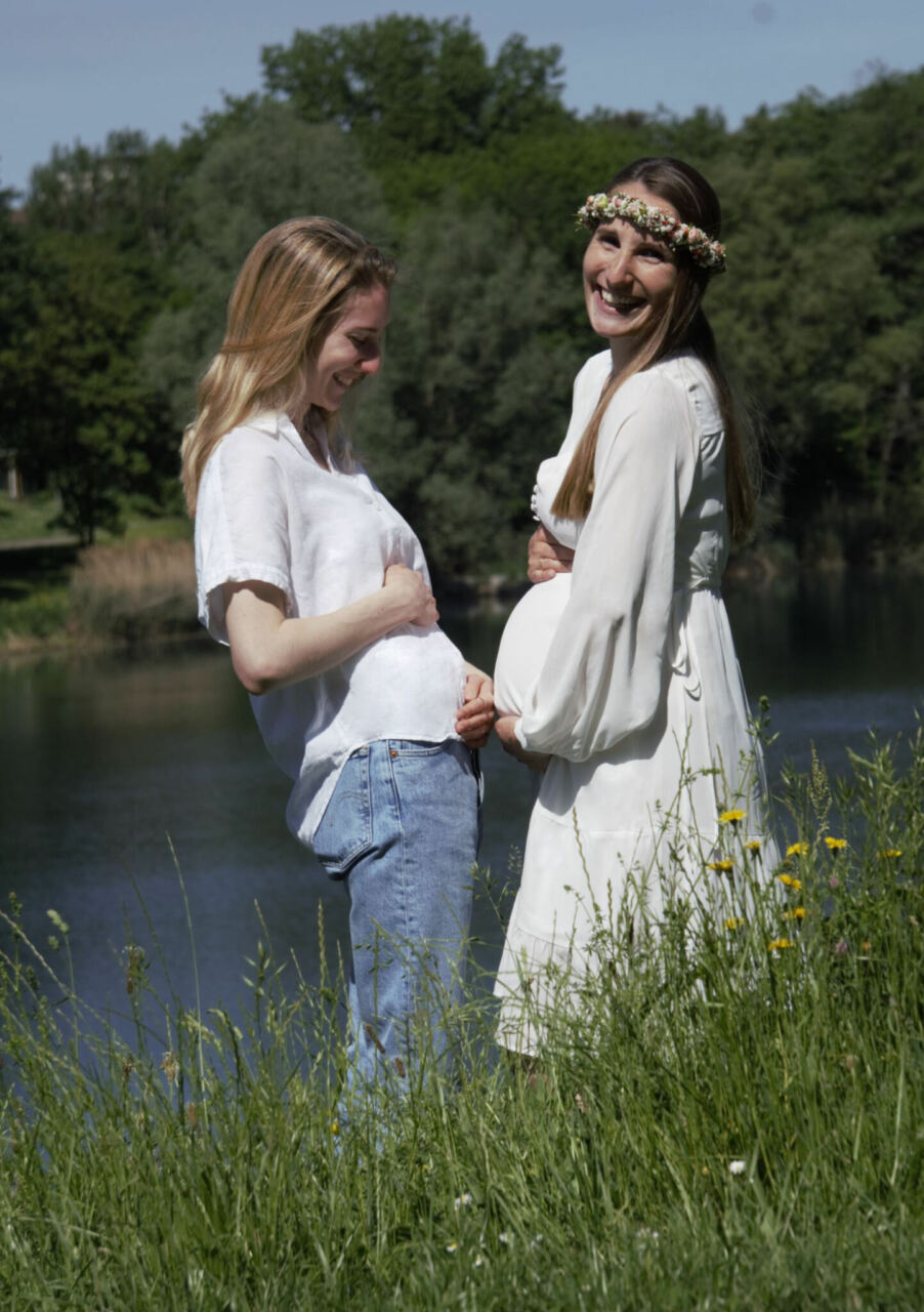 Salomith genießt ihre zweite Schwangerschaft im Sommer