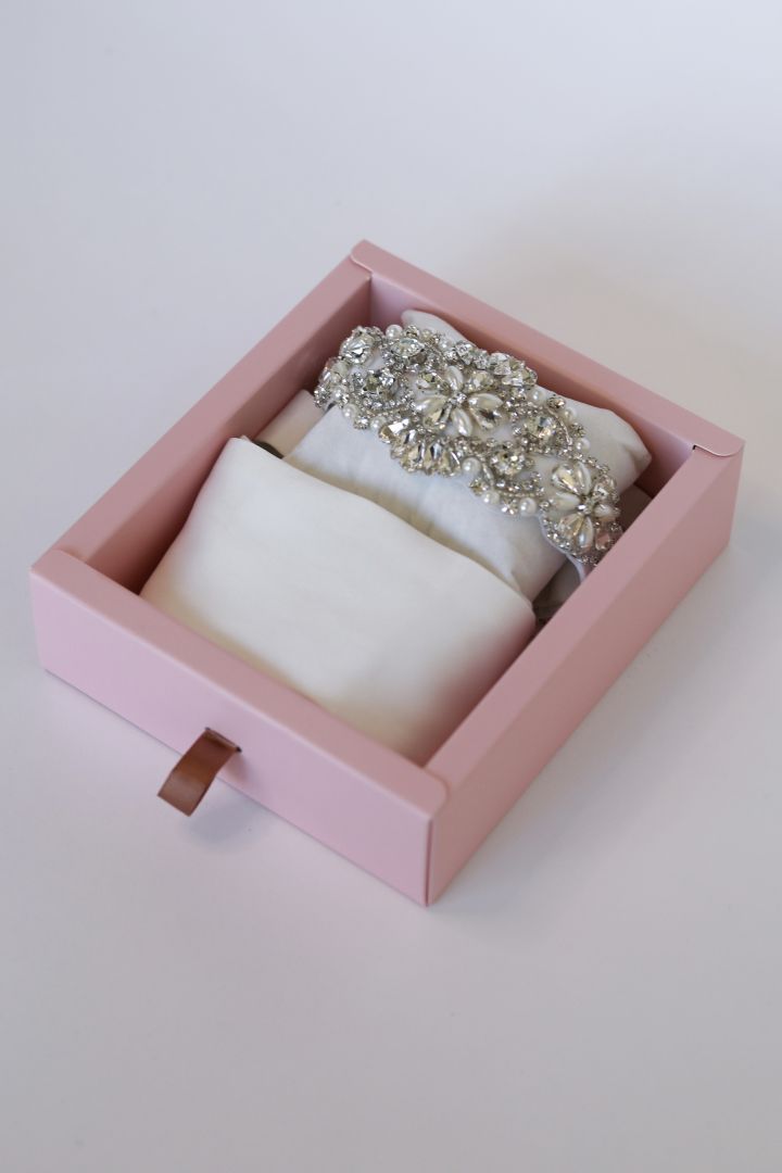 Vintage Brautkleid Schärpe mit Schmucksteinen elfenbein
