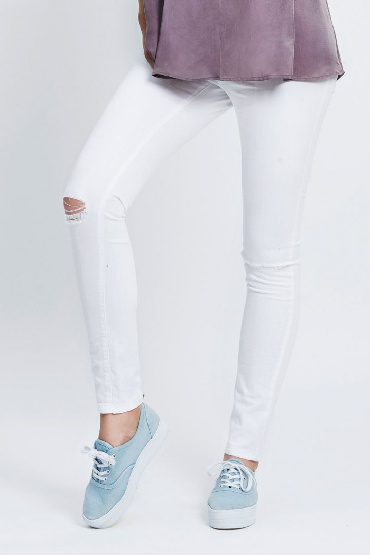 Ripped maternity jeans white