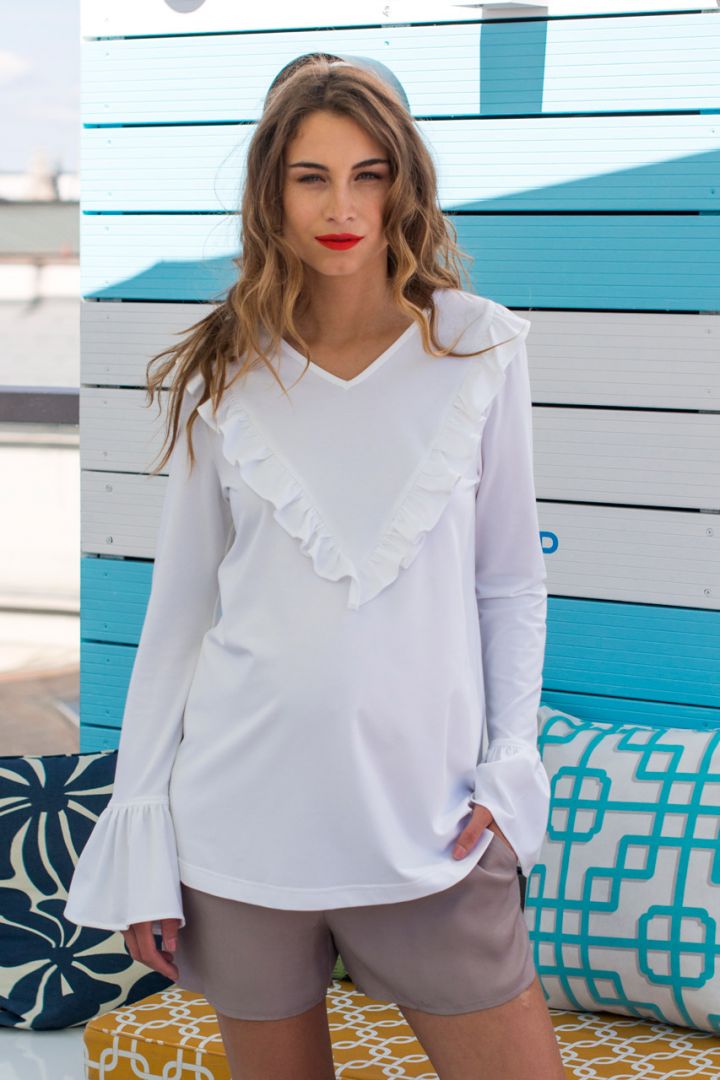 Maternity shirt with frills white