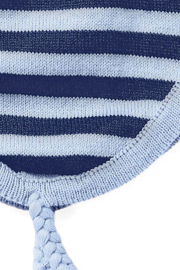 Knitted Cap with Pompom blue