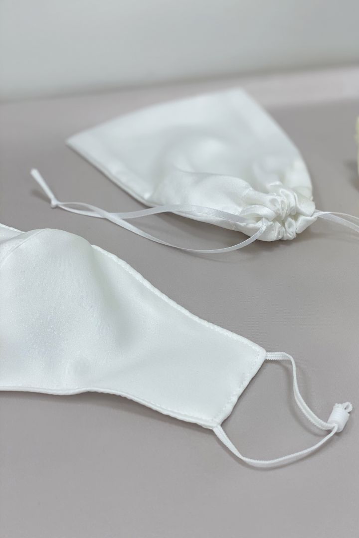 Braut Mundschutzmaske aus Kunstseide mit Armbeutel