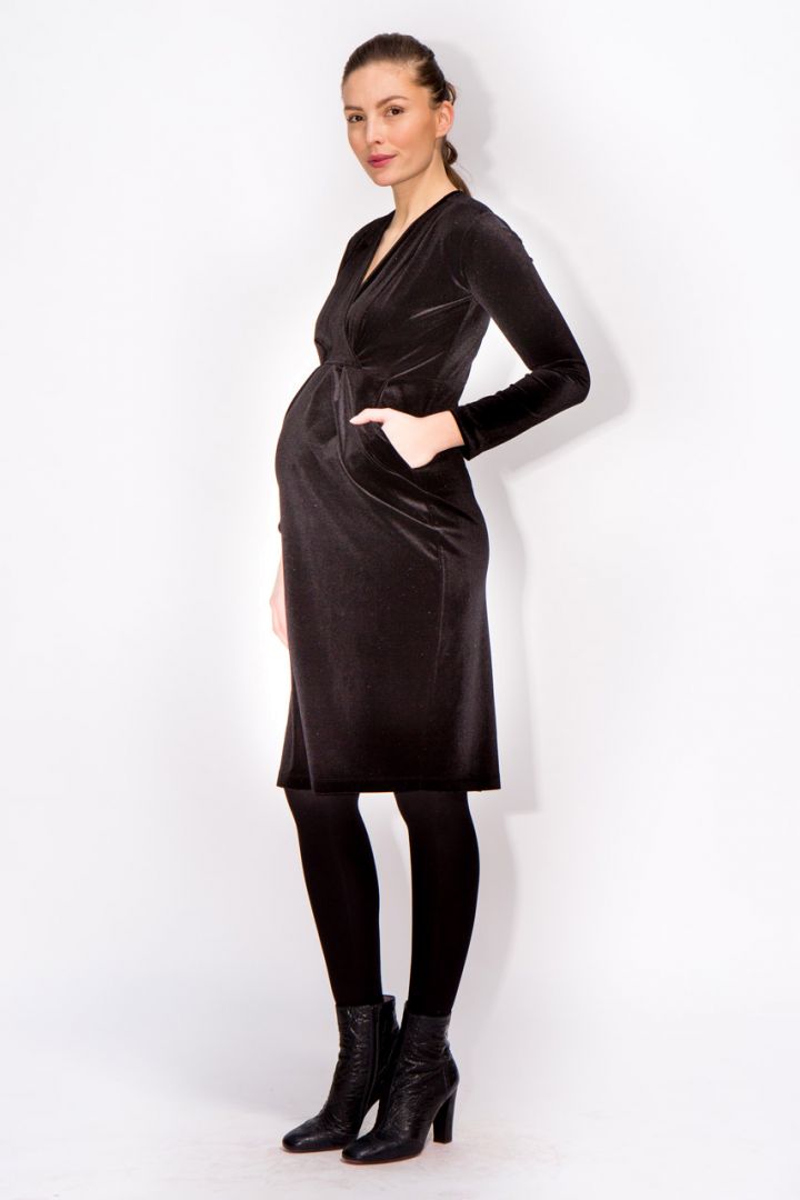 Maternity dress made of velvet with v-neck