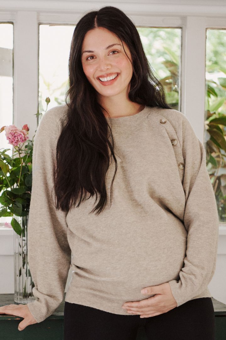 Maternity and nursing sweater with buttons