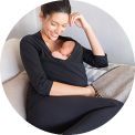 Stillmode: Unser Ratgeber für praktische New Mom Kleidung