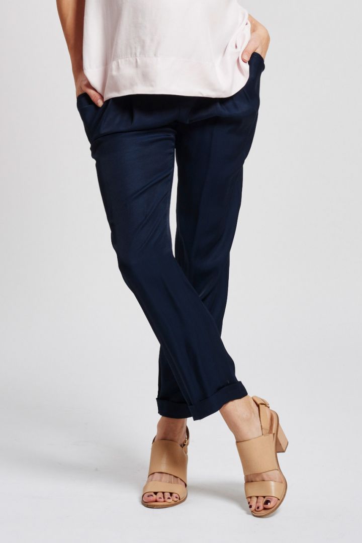 Maternity trousers