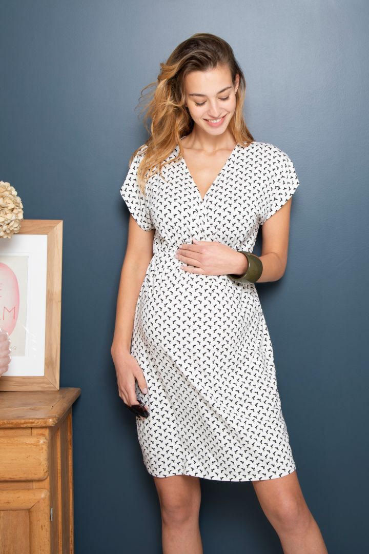 Cache-Coeur Maternity and Nursing Dress with Origami Print