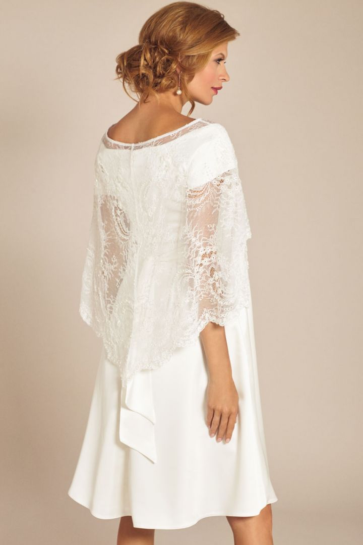Maternity Bridal Cape made of Lace