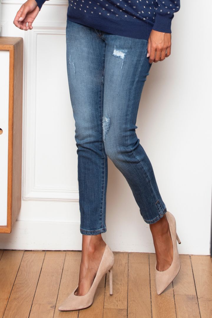Ripped 7/8 Maternity Jeans with Seamless Band