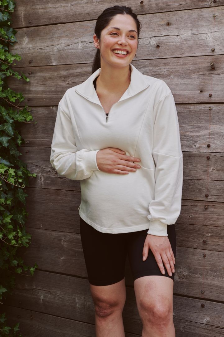Maternity and Nursing Sweater with Zipper